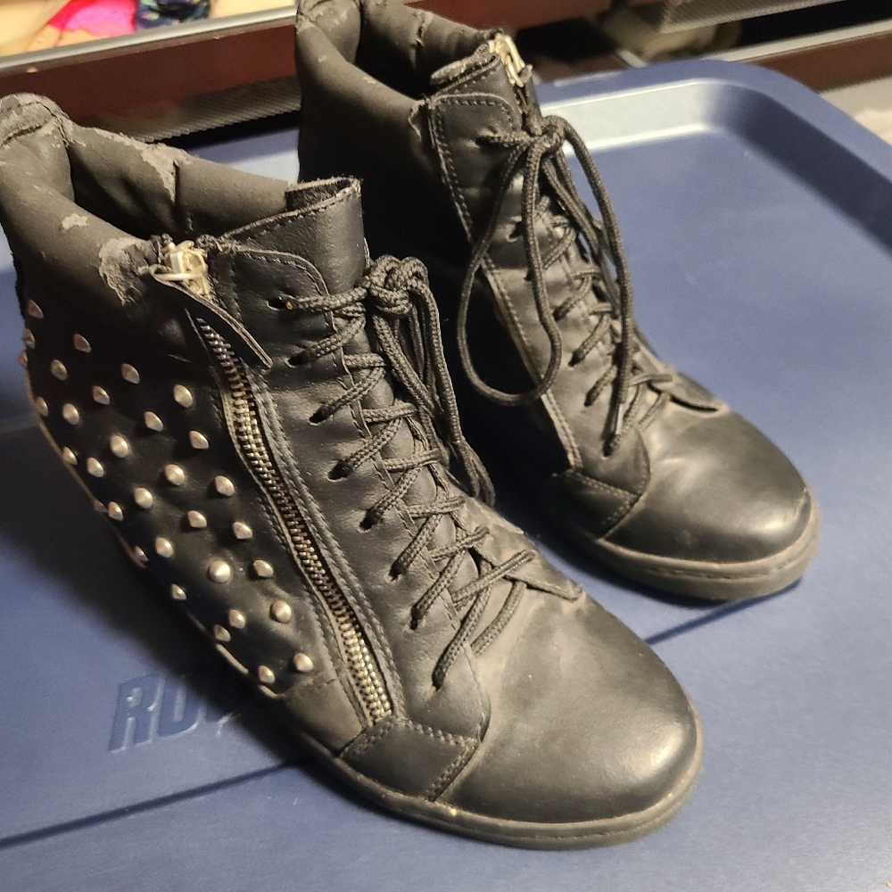 N.Y.L.A. Dupree Black Studded Women's High-Top High Heal Sneakers Womens Size 9